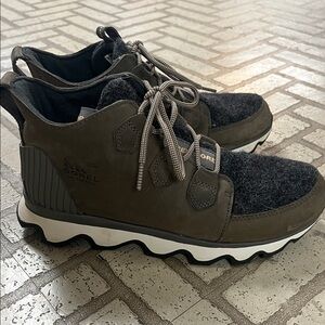 Sorel Kinetic Caribou Boots